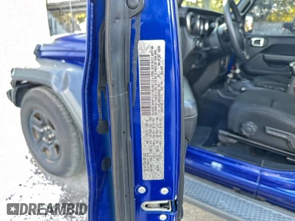 ✅ 2018 Jeep Wrangler Sport • VIN: 1C4GJXAG2JW280163 • Лот: 95744265. Опубликован ранее на Copart с пробегом 73 303 миль. Бесплатный доступ к архиву аукционных продаж из США и подробный отчёт об истории автомобиля на DreamBid. Изображение 10.