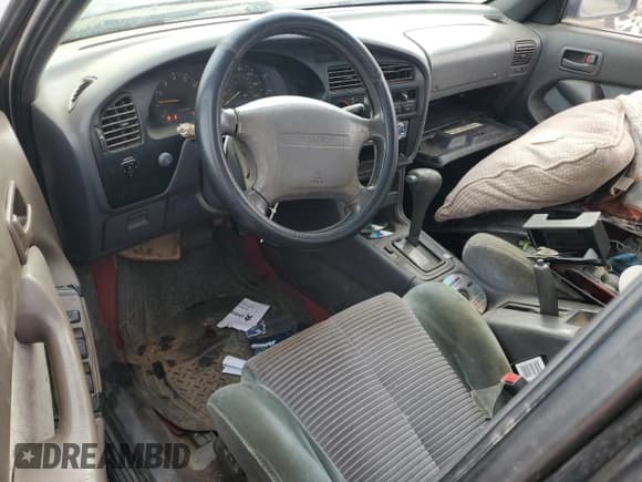 ✅ 1995 Toyota Camry LE • VIN: JT2SK12E0S0325311 • Лот: 85147155. Опубликован ранее на Copart с пробегом 257 775 миль. Бесплатный доступ к архиву аукционных продаж из США и подробный отчёт об истории автомобиля на DreamBid. Изображение 8.