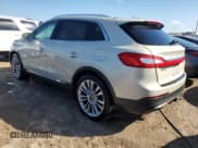 ✅ 2016 Lincoln MKX Reserve • VIN: 2LMTJ6LR1GBL62743 • Lot: 74380964. Wystawiony na Copart z przebiegiem Nie podano. Bezpłatny archiwum sprzedaży aukcyjnych z USA i szczegółowy raport historii pojazdu na DreamBid. Zdjęcie 2.
