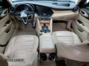 ✅ 2019 Alfa Romeo Giulia Ti Lusso • VIN: ZARFAMBN8K7599561 • Lot: 80938755. Wystawiony na Copart z przebiegiem 100 888 mil. Bezpłatny archiwum sprzedaży aukcyjnych z USA i szczegółowy raport historii pojazdu na DreamBid. Zdjęcie 8.