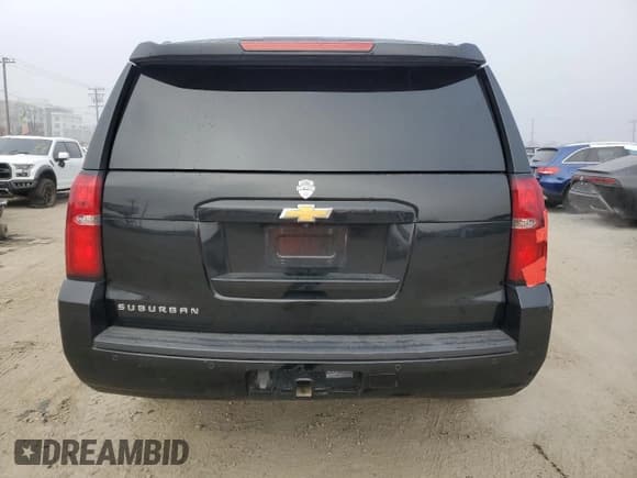 ✅ 2015 Chevrolet Suburban LS • VIN: 1GNSCHKC5FR250108 • Lot: 47133585. Listed on Copart with 188,099 mi. Free auction sales archive from the USA and detailed vehicle history report at DreamBid. Image 6.