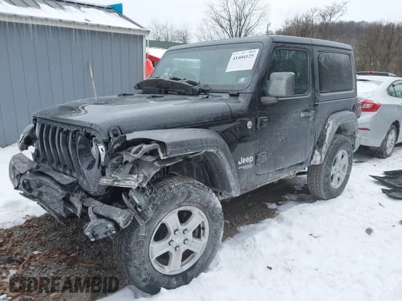 ✅ 2020 Jeep Wrangler Willys • VIN: 1C4GJXAG1LW118348 • Lot: 41404125. Listed on IAAI with 35,325 mi. Free auction sales archive from the USA and detailed vehicle history report at DreamBid. Image 18.