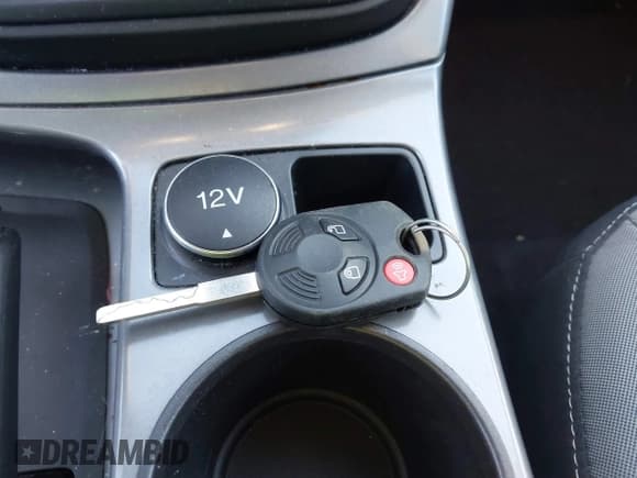 ✅ 2016 Ford Escape SE • VIN: 1FMCU9G91GUA30634 • Lot: 43681202. Listed on IAAI with 151,773 mi. Free auction sales archive from the USA and detailed vehicle history report at DreamBid. Image 11.