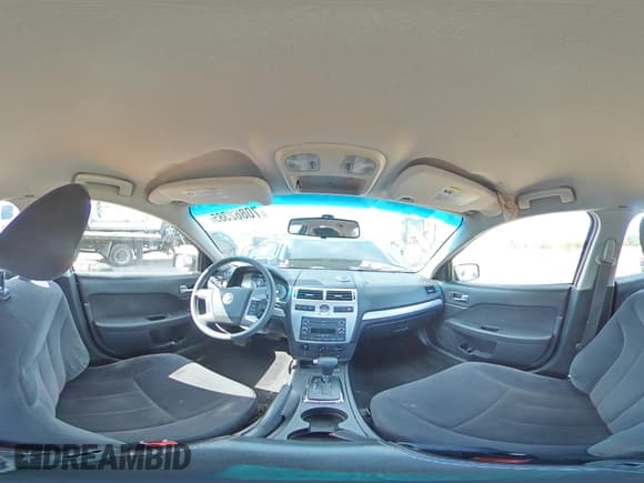 ✅ 2009 Mercury Milan • VIN: 3MEHM07ZX9R601326 • Lot: 70862385. Listed on Copart with 195,897 mi. Free auction sales archive from the USA and detailed vehicle history report at DreamBid. Image 14.