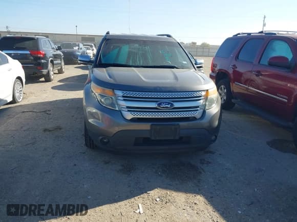 ✅ 2014 Ford Explorer XLT • VIN: 1FM5K7D85EGC22438 • Lot: 43909392. Listed on IAAI with 173,313 mi. Free auction sales archive from the USA and detailed vehicle history report at DreamBid. Image 6.