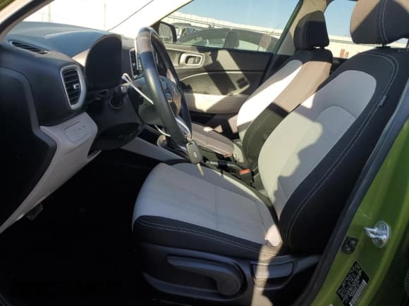 ✅ 2022 Hyundai Venue Limited • VIN: KMHRC8A31NU151558 • Lot: 88103135. Listed on Copart with 45,404 mi. Free auction sales archive from the USA and detailed vehicle history report at DreamBid. Image 7.