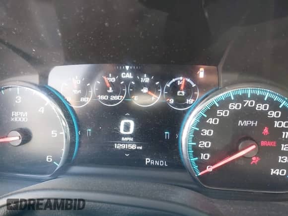 2020 Chevrolet Tahoe Premier z VIN 1GNSKCKJ6LR186564, wystawiony jako IAAI lot #41901414 z przebiegiem 129 156 mil mil oraz . Historia ofert i sprzedaży dostępna na DreamBid. Obrazek 7.