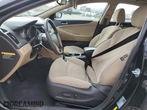 ✅ 2014 Hyundai Sonata GLS • VIN: 5NPEB4AC6EH894970 • Lot: 86456515. Listed on Copart with 129,708 mi. Free auction sales archive from the USA and detailed vehicle history report at DreamBid. Image 7.