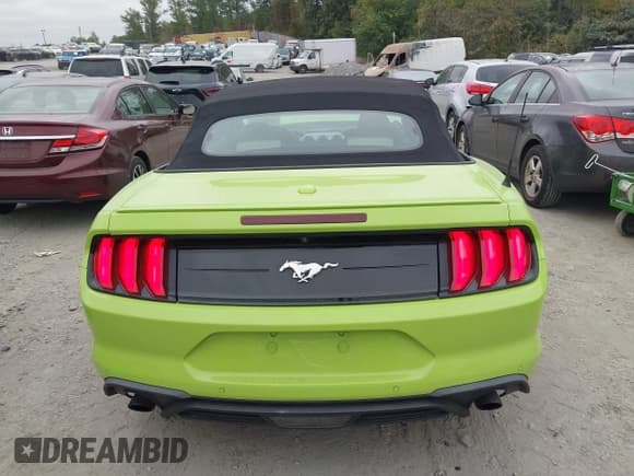 ✅ 2020 Ford Mustang EcoBoost Premium • VIN: 1FATP8UH9L5101347 • Lot: 43377781. Listed on IAAI with 99,545 mi. Free auction sales archive from the USA and detailed vehicle history report at DreamBid. Image 16.