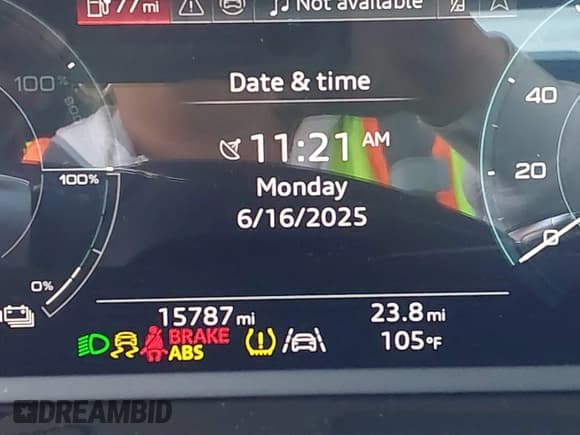 ✅ 2024 Audi Q8 e-tron Premium Plus • VIN: WA15AAGE2RB033698 • Лот: 42490274. Опубликован ранее на IAAI с пробегом 15 787 миль. Бесплатный доступ к архиву аукционных продаж из США и подробный отчёт об истории автомобиля на DreamBid. Изображение 15.