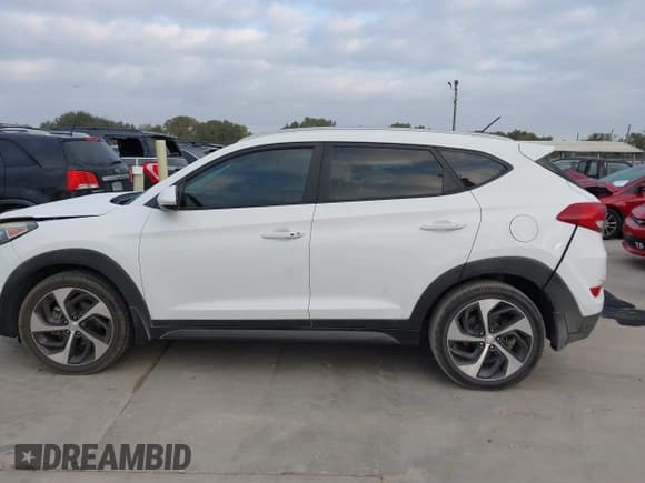 ✅ 2016 Hyundai Tucson Limited • VIN: KM8J33A26GU221131 • Лот: 43500624. Опубликован ранее на IAAI с пробегом 126 733 миль. Бесплатный доступ к архиву аукционных продаж из США и подробный отчёт об истории автомобиля на DreamBid. Изображение 14.