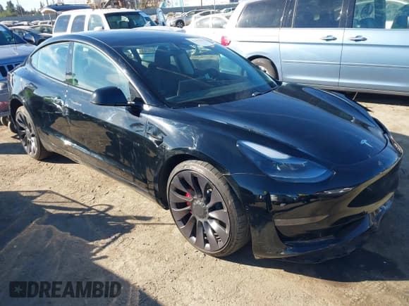 ✅ 2021 Tesla Model 3 Performance • VIN: 5YJ3E1EC6MF999321 • Lot: 41417451. Wystawiony na IAAI z przebiegiem 20 562 mil. Bezpłatny archiwum sprzedaży aukcyjnych z USA i szczegółowy raport historii pojazdu na DreamBid. Zdjęcie 1.