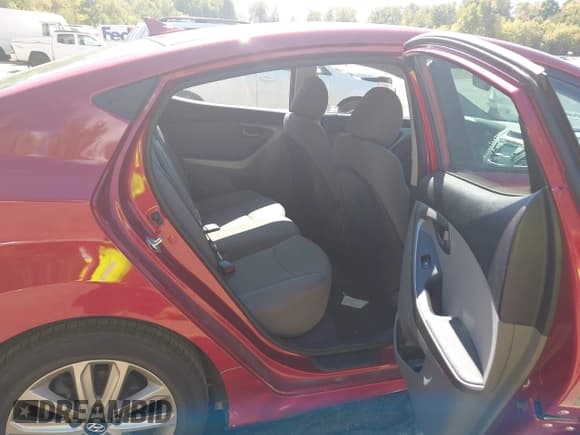 ✅ 2014 Hyundai Elantra SE • VIN: 5NPDH4AE5EH543883 • Lot: 43222326. Listed on IAAI with 56,826 mi. Free auction sales archive from the USA and detailed vehicle history report at DreamBid. Image 8.