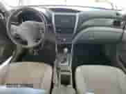 2013 Subaru Forester X Premium z VIN JF2SHADC7DH433383, wystawiony jako Copart lot #86993955 z przebiegiem 139 236 mil mil oraz Szkoda całkowita • Salvage title. Historia ofert i sprzedaży dostępna na DreamBid. Obrazek 8.