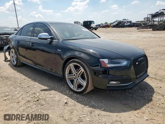 ✅ 2015 Audi S4 Premium Plus • VIN: WAUBGAFLXFA019781 • Lot: 71995725. Wystawiony na Copart z przebiegiem 81 558 mil. Bezpłatny archiwum sprzedaży aukcyjnych z USA i szczegółowy raport historii pojazdu na DreamBid. Zdjęcie 4.