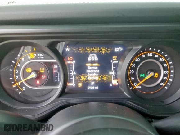 ✅ 2024 Jeep Wrangler Rubicon • VIN: 1C4PJXFG2RW266901 • Лот: 60641445. Опубликован ранее на Copart с пробегом 3 908 миль. Бесплатный доступ к архиву аукционных продаж из США и подробный отчёт об истории автомобиля на DreamBid. Изображение 9.