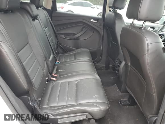 ✅ 2015 Ford Escape Titanium • VIN: 1FMCU0J92FUA87685 • Lot: 90396065. Wystawiony na Copart z przebiegiem 216 520 mil. Bezpłatny archiwum sprzedaży aukcyjnych z USA i szczegółowy raport historii pojazdu na DreamBid. Zdjęcie 11.