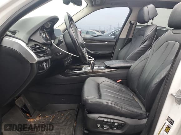 ✅ 2014 BMW X5 xDrive50i • VIN: 5UXKR6C58E0C03123 • Лот: 93003425. Опубликован ранее на Copart с пробегом 140 479 миль. Бесплатный доступ к архиву аукционных продаж из США и подробный отчёт об истории автомобиля на DreamBid. Изображение 7.