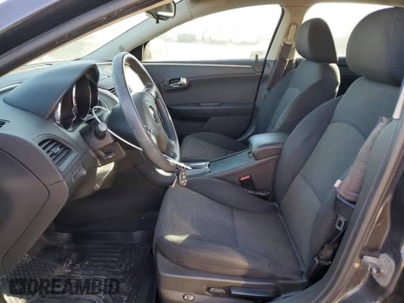 2011 Chevrolet Malibu 1LT with VIN 1G1ZC5E10BF255141, listed as a Copart auction lot 90929315 with 68,152 mi miles and Clean title. Bid and sale history available at DreamBid. Image 7.