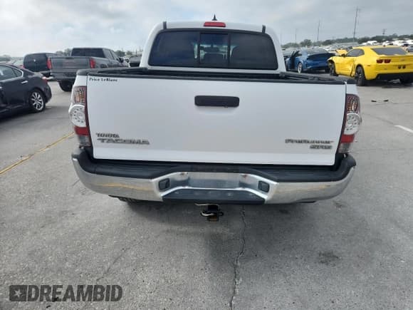 ✅ 2012 Toyota Tacoma PreRunner • VIN: 5TFJX4GN0CX007003 • Лот: 93154055. Опубликован ранее на Copart с пробегом 220 535 миль. Бесплатный доступ к архиву аукционных продаж из США и подробный отчёт об истории автомобиля на DreamBid. Изображение 6.