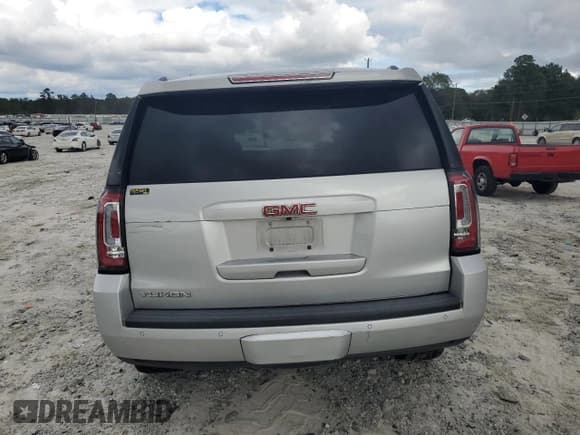 ✅ 2016 GMC Yukon SLE • VIN: 1GKS1AKC5GR245504 • Лот: 81918835. Опубликован ранее на Copart с пробегом 116 924 миль. Бесплатный доступ к архиву аукционных продаж из США и подробный отчёт об истории автомобиля на DreamBid. Изображение 6.