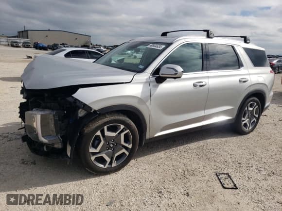 ✅ 2024 Hyundai Palisade Limited • VIN: KM8R5DGE2RU677683 • Лот: 69884634. Опубликован ранее на Copart с пробегом 8 550 миль. Бесплатный доступ к архиву аукционных продаж из США и подробный отчёт об истории автомобиля на DreamBid. Изображение 1.