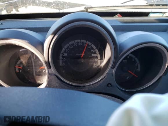 2010 Dodge Nitro SXT z VIN 1D4PU5GK3AW134705, wystawiony jako Copart lot #79857434 z przebiegiem Nie podano mil oraz Szkoda całkowita • Salvage title. Historia ofert i sprzedaży dostępna na DreamBid. Obrazek 9.