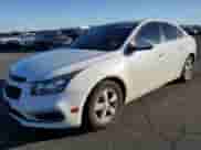 2015 Chevrolet Cruze LT z VIN 1G1PC5SB1F7130928, wystawiony jako Copart lot #84561045 z przebiegiem 106 370 mil mil oraz Szkoda całkowita • Salvage title. Historia ofert i sprzedaży dostępna na DreamBid. Obrazek 1.