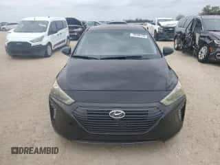 2017 Hyundai Ioniq SEL с VIN KMHC75LC6HU018983, выставлен на аукционе Copart как лот 79700194 с пробегом 87 137 миль миль и Списание • Salvage title. История ставок и продаж доступна на DreamBid. Изображение 5.