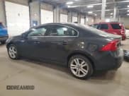 ✅ 2012 Volvo S60 T5 • VIN: YV1622FS2C2129451 • Lot: 92358725. Wystawiony na Copart z przebiegiem 116 601 mil. Bezpłatny archiwum sprzedaży aukcyjnych z USA i szczegółowy raport historii pojazdu na DreamBid. Zdjęcie 2.