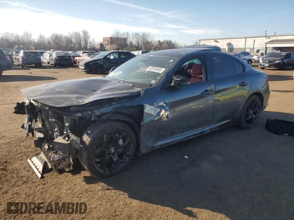 ✅ 2021 Alfa Romeo Giulia • VIN: ZARFAMAN9M7647301 • Lot: 42878465. Listed on Copart with Not provided. Free auction sales archive from the USA and detailed vehicle history report at DreamBid. Image 1.