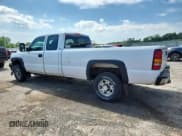 ✅ 2001 Chevrolet Silverado 2500HD LS • VIN: 1GCHK29U61E204921 • Лот: 63318435. Опубликован ранее на Copart с пробегом 283 890 миль. Бесплатный доступ к архиву аукционных продаж из США и подробный отчёт об истории автомобиля на DreamBid. Изображение 2.