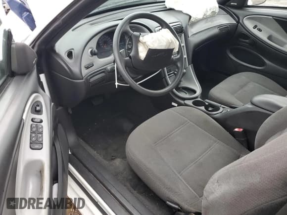 ✅ 1999 Ford Mustang • VIN: 1FAFP4441XF200540 • Lot: 89651515. Listed on Copart with 73,687 mi. Free auction sales archive from the USA and detailed vehicle history report at DreamBid. Image 8.