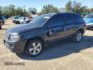 ✅ 2016 Jeep Compass Latitude • VIN: 1C4NJDEB6GD587831 • Lot: 82391285. Wystawiony na Copart z przebiegiem 104 056 mil. Bezpłatny archiwum sprzedaży aukcyjnych z USA i szczegółowy raport historii pojazdu na DreamBid. Zdjęcie 1.