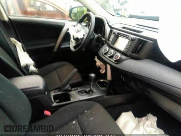 ✅ 2017 Toyota RAV4 LE • VIN: JTMBFREV1HJ703273 • Lot: 36029232. Listed on IAAI with 119,549 mi. Free auction sales archive from the USA and detailed vehicle history report at DreamBid. Image 5.