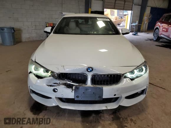 ✅ 2018 BMW 4 Series 430i xDrive • VIN: WBA4Z3C57JEA32092 • Lot: 83962515. Wystawiony na Copart z przebiegiem 52 092 mil. Bezpłatny archiwum sprzedaży aukcyjnych z USA i szczegółowy raport historii pojazdu na DreamBid. Zdjęcie 5.