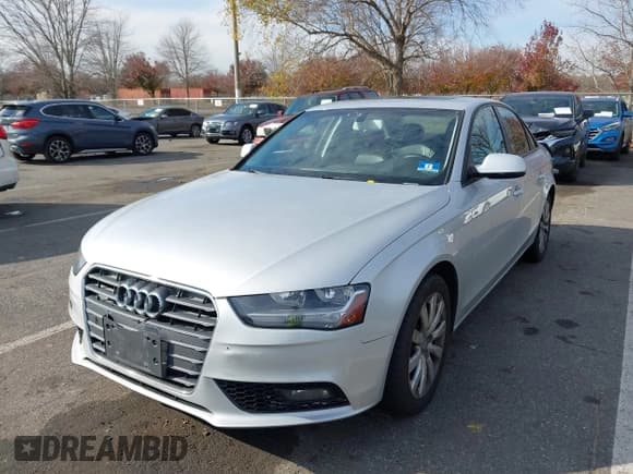 ✅ 2014 Audi A4 Premium • VIN: WAUBFAFLXEN008533 • Лот: 43762626. Опубликован ранее на IAAI с пробегом 114 712 миль. Бесплатный доступ к архиву аукционных продаж из США и подробный отчёт об истории автомобиля на DreamBid. Изображение 2.