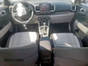 ✅ 2025 Hyundai Venue SEL • VIN: KMHRC8A37SU365434 • Lot: 52650835. Listed on Copart with 922 mi. Free auction sales archive from the USA and detailed vehicle history report at DreamBid. Image 8.