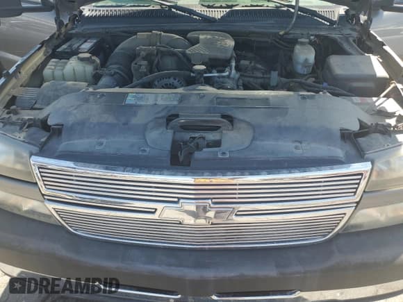 ✅ 2006 Chevrolet Silverado 2500HD LT1 • VIN: 1GCHC23206F130191 • Лот: 65751955. Опубликован ранее на Copart с пробегом 110 163 миль. Бесплатный доступ к архиву аукционных продаж из США и подробный отчёт об истории автомобиля на DreamBid. Изображение 11.