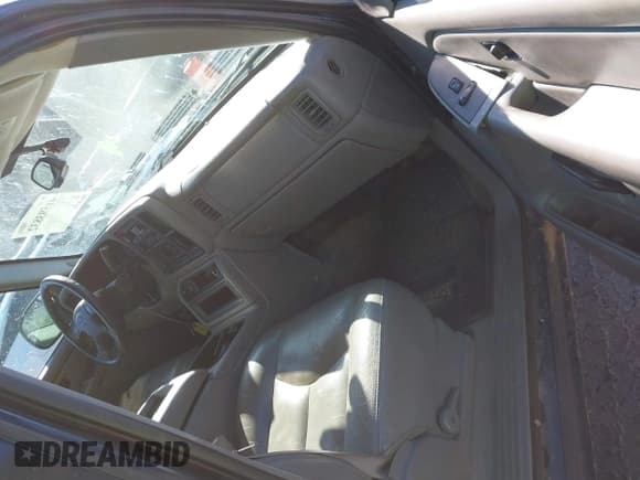 ✅ 2006 Chevrolet Silverado 1500 LT1 • VIN: 2GCEK13TX61232856 • Лот: 41593832. Опубликован ранее на IAAI с пробегом 186 273 миль. Бесплатный доступ к архиву аукционных продаж из США и подробный отчёт об истории автомобиля на DreamBid. Изображение 5.