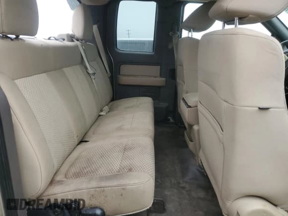✅ 2010 Ford F-150 XL • VIN: 1FTFX1EV2AKB44610 • Lot: 93035525. Listed on Copart with 324,058 mi. Free auction sales archive from the USA and detailed vehicle history report at DreamBid. Image 10.