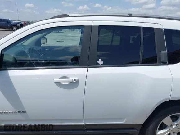 ✅ 2016 Jeep Compass Sport • VIN: 1C4NJCBA6GD704930 • Лот: 42096378. Опубликован ранее на IAAI с пробегом 84 679 миль. Бесплатный доступ к архиву аукционных продаж из США и подробный отчёт об истории автомобиля на DreamBid. Изображение 14.