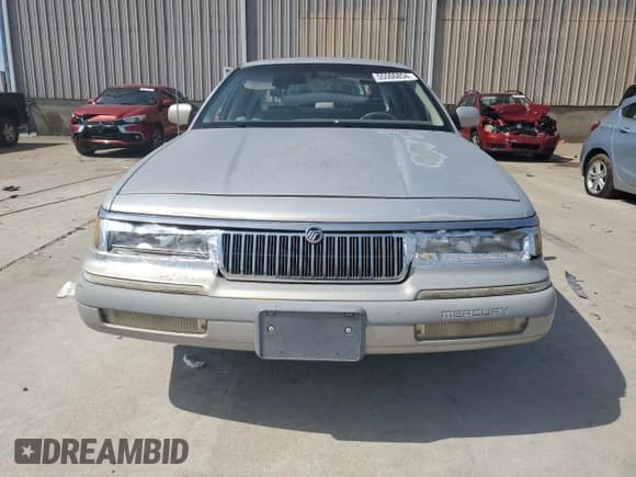 ✅ 1992 Mercury Grand Marquis LS • VIN: 2MELM75W1NX717957 • Lot: 55506854. Wystawiony na Copart z przebiegiem 13 863 mil. Bezpłatny archiwum sprzedaży aukcyjnych z USA i szczegółowy raport historii pojazdu na DreamBid. Zdjęcie 5.