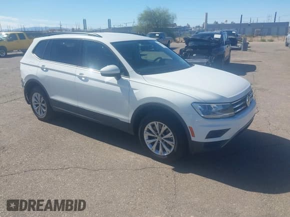 ✅ 2020 Volkswagen Tiguan S • VIN: 3VV1B7AX5LM091790 • Lot: 43471909. Listed on IAAI with 75,630 mi. Free auction sales archive from the USA and detailed vehicle history report at DreamBid. Image 1.