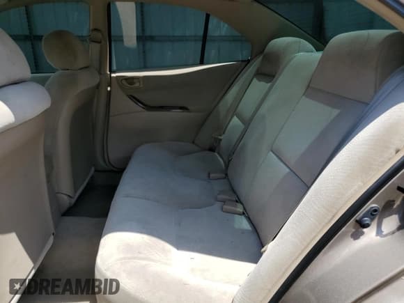 ✅ 2000 Mitsubishi Galant ES • VIN: 4A3AA46G1YE023862 • Lot: 61449105. Wystawiony na Copart z przebiegiem 206 364 mil. Bezpłatny archiwum sprzedaży aukcyjnych z USA i szczegółowy raport historii pojazdu na DreamBid. Zdjęcie 10.