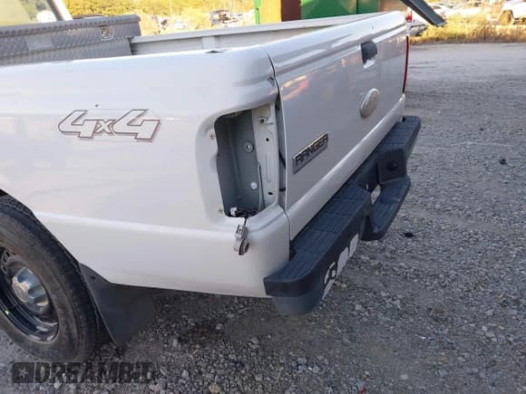 ✅ 2006 Ford Ranger XL • VIN: 1FTYR11U96PA94962 • Lot: 43917276. Listed on IAAI with 86,878 mi. Free auction sales archive from the USA and detailed vehicle history report at DreamBid. Image 6.