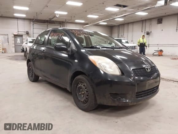 ✅ 2008 Toyota Yaris • VIN: JTDJT923585182414 • Lot: 43792797. Wystawiony na IAAI z przebiegiem 194 463 mil. Bezpłatny archiwum sprzedaży aukcyjnych z USA i szczegółowy raport historii pojazdu na DreamBid. Zdjęcie 1.