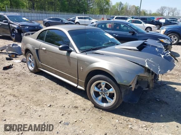 ✅ 2001 Ford Mustang Standard • VIN: 1FAFP40471F119958 • Лот: 41977024. Опубликован ранее на IAAI с пробегом Не указан. Бесплатный доступ к архиву аукционных продаж из США и подробный отчёт об истории автомобиля на DreamBid. Изображение 1.