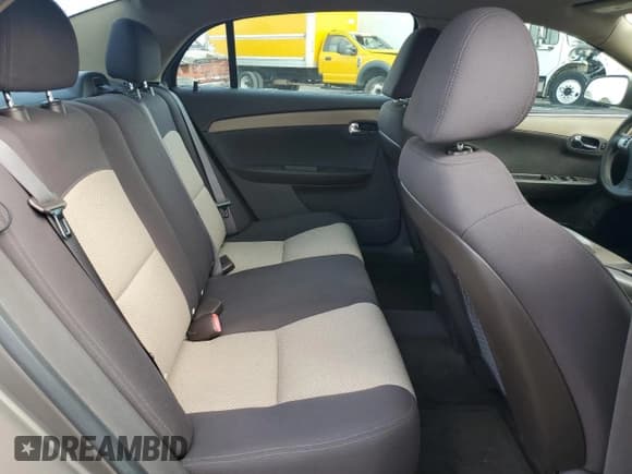 ✅ 2012 Chevrolet Malibu 1LS • VIN: 1G1ZB5E07CF185195 • Lot: 79741894. Listed on Copart with 126,140 mi. Free auction sales archive from the USA and detailed vehicle history report at DreamBid. Image 11.