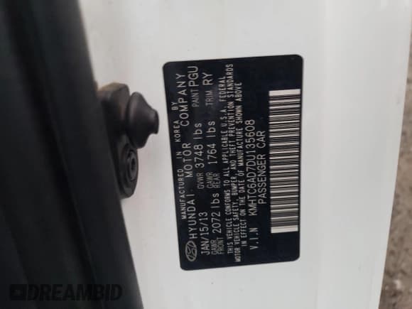 ✅ 2013 Hyundai Veloster w/Black Int • VIN: KMHTC6AD7DU135608 • Lot: 86311894. Wystawiony na Copart z przebiegiem 157 159 mil. Bezpłatny archiwum sprzedaży aukcyjnych z USA i szczegółowy raport historii pojazdu na DreamBid. Zdjęcie 13.